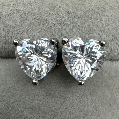 Aretes Corazón Moissanita