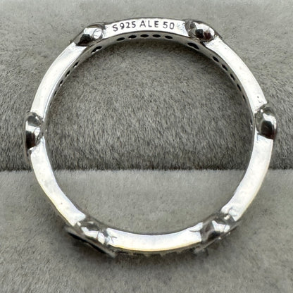 Anillo Corazones Radiantes Brillantes