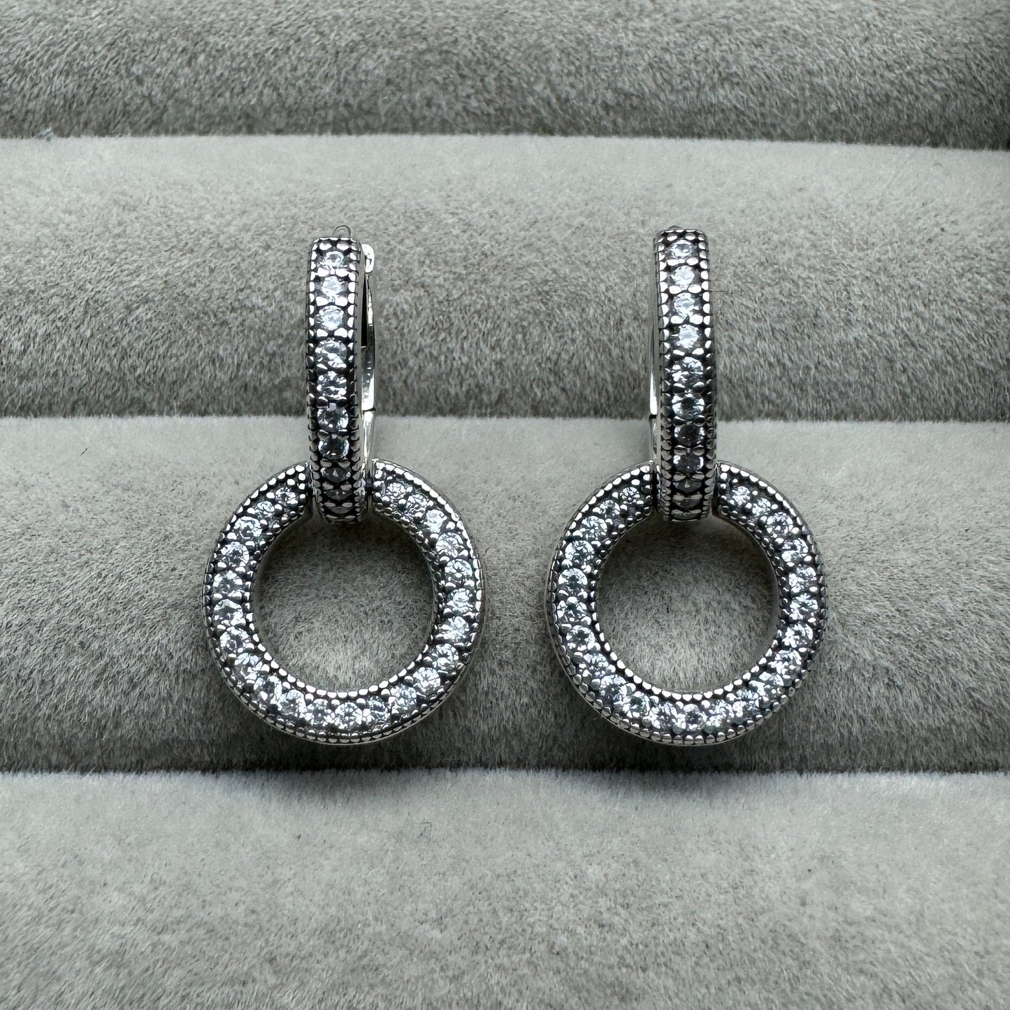 Aretes Con Colgante Pavé
