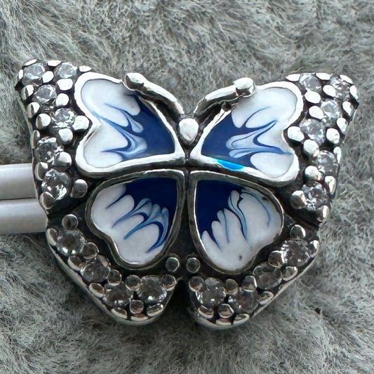 Charm Mariposa Azul Brillante