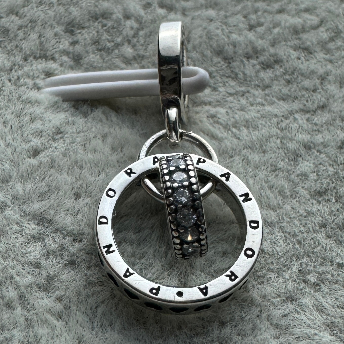 Charm Colgante Logotipo Con Zirconias