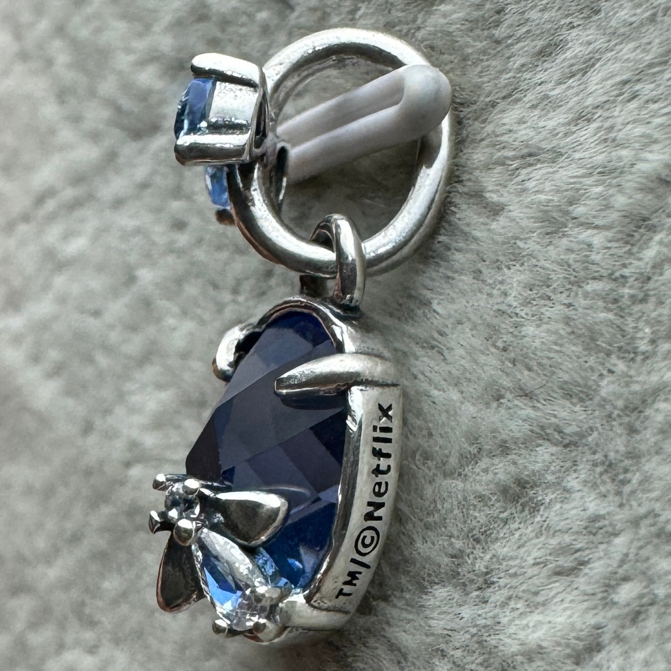 Charm Colgante Abeja Azul