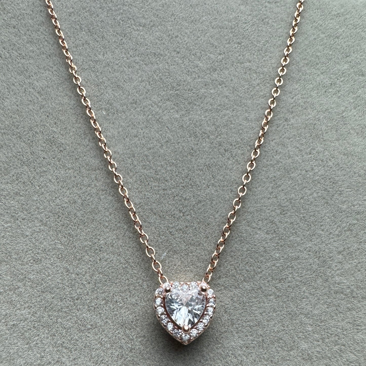 Collar Corazón Elevado Brillante Baño Rosa 45 cm (Ajustable A 40 cm)