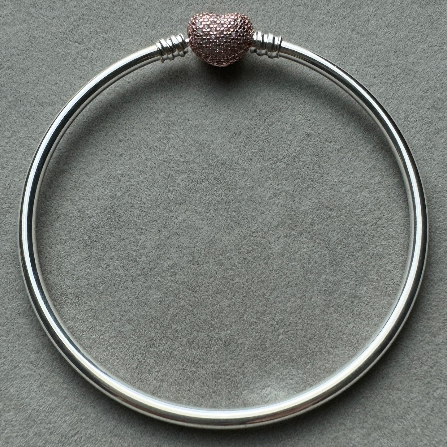 Brazalete Rígido Cierre Corazón Centelleante Oro Rosa