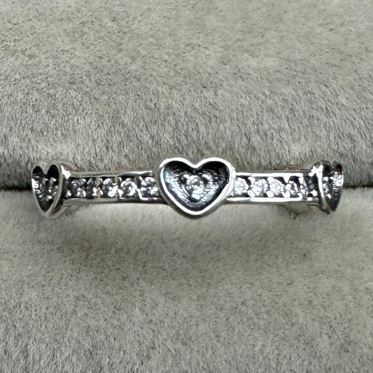 Anillo Corazones Radiantes Brillantes