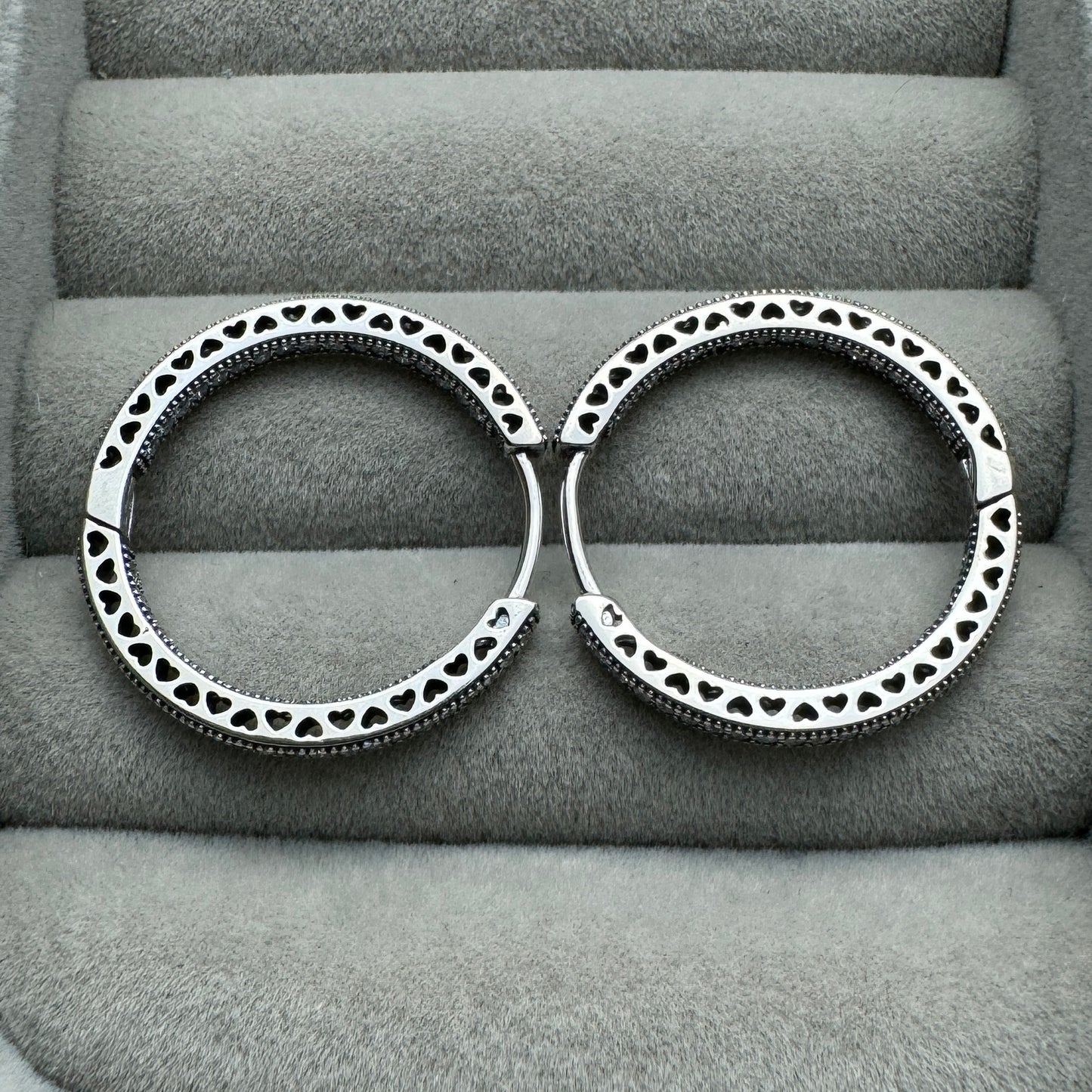 Aretes Corazones Lateral Brillantes