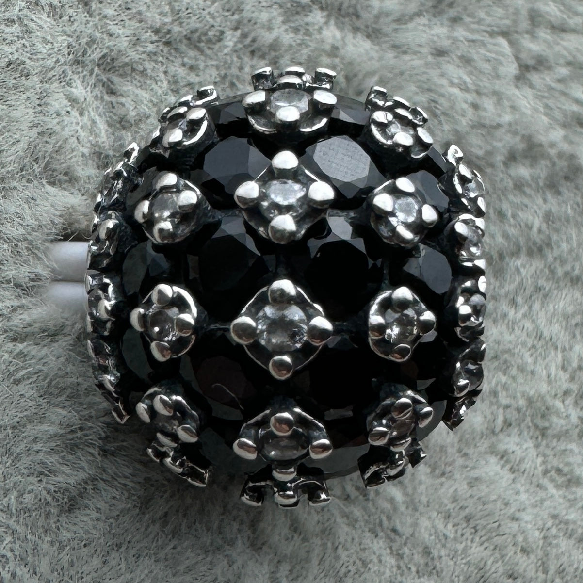 Charm Esfera Pavé Brillante Negro