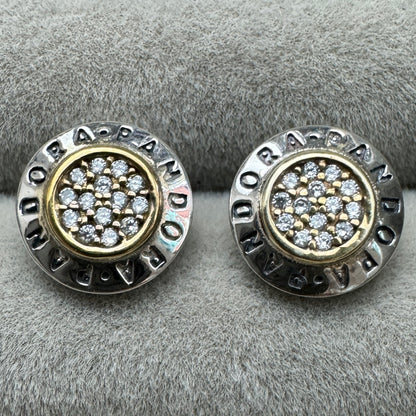 Aretes Logotipo Brillante Pavé Dorado