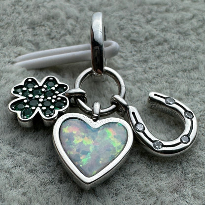 Charm Colgante Triple Trébol De Cuatro Hojas, Corazón Opalescente Y Herradura