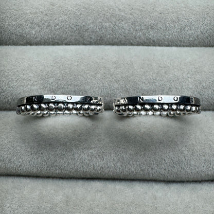 Aretes Bolitas Y Logotipo