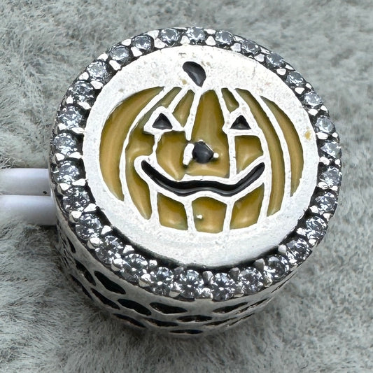Charm Calabaza Brillante