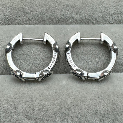 Aretes Corazones Pavé