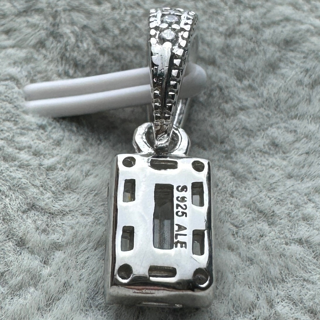 Charm Colgante Rectángulo Brillante Transparente