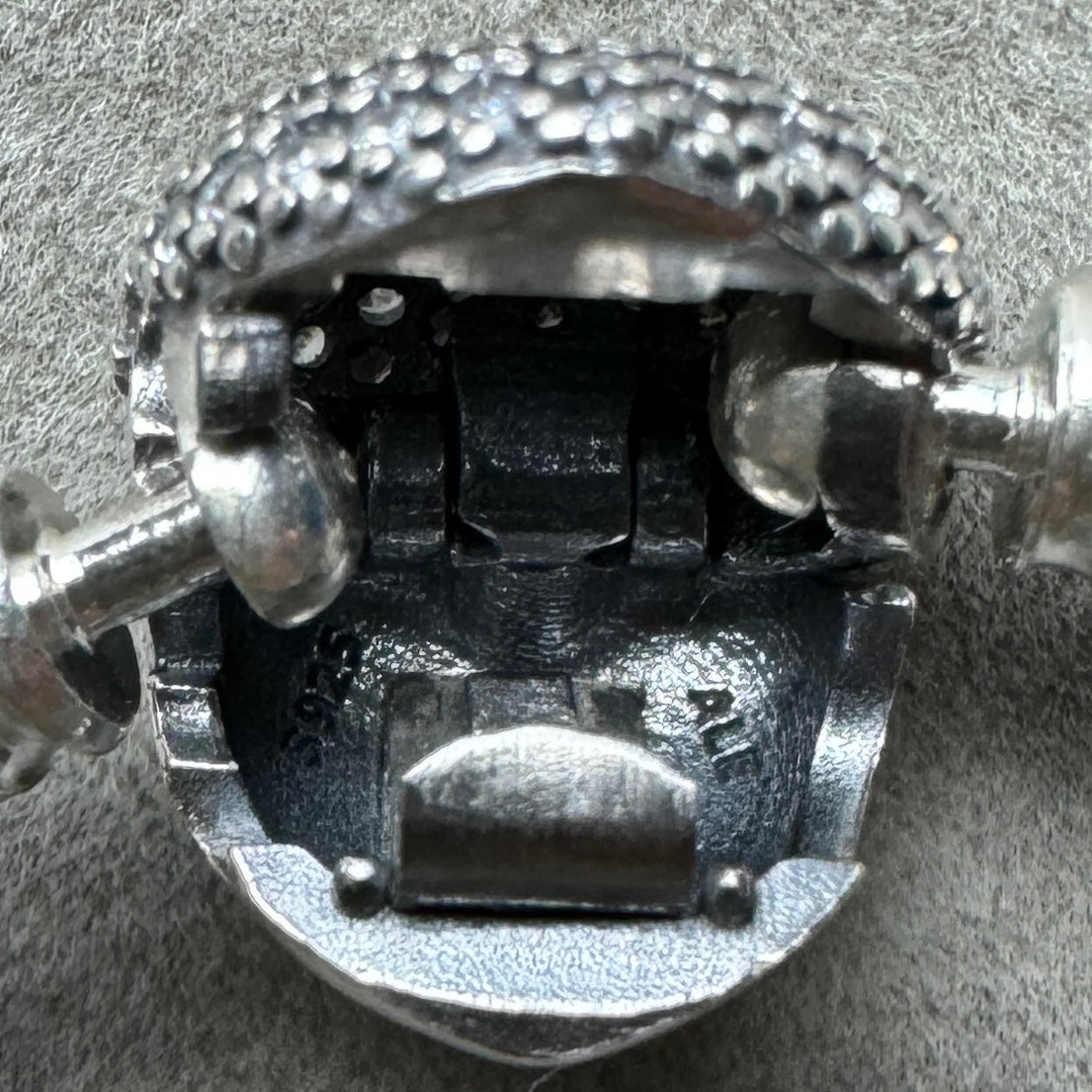 Brazalete Rígido Corazón Centelleante