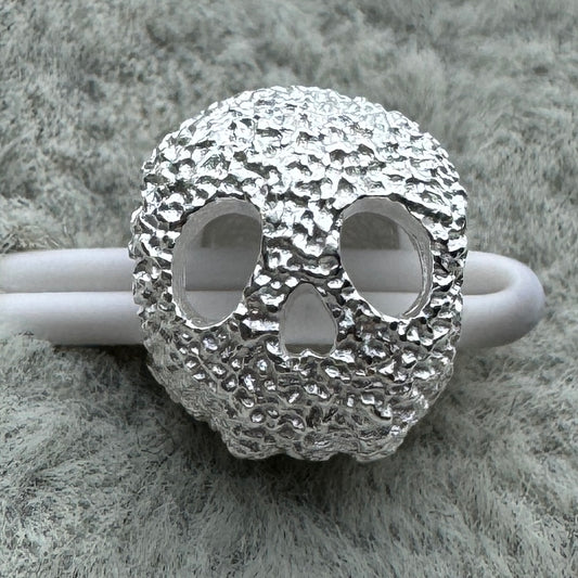 Charm Mini Calavera Texturizada