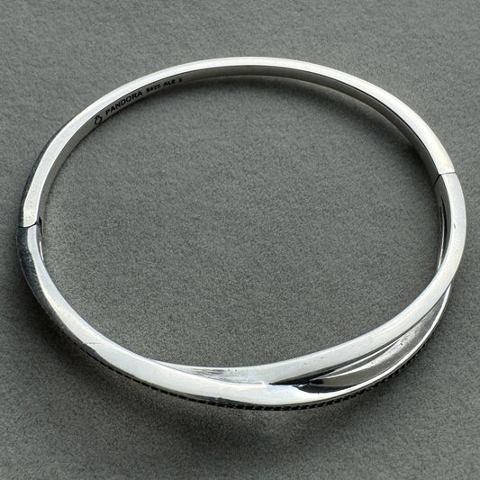 Brazalete Rígido Entrelazado