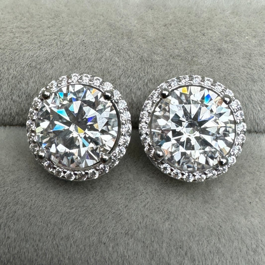 Aretes Círculo Contorno Moissanita